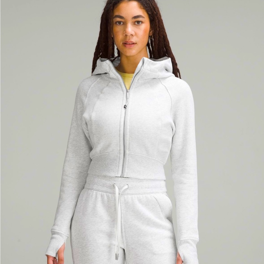 Lululemon scuba full zip cropped hoodie. New with Tags. Size 2. Heathered grey.